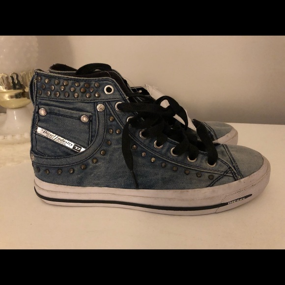 Diesel Shoes - New woman’s Diesel denim hightop sneakers 7.5 Diesel Shoes - New woman’s Diesel denim hightop sneakers 7.5